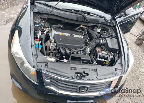 2009 Honda Accord 2.4 Lx z USA, uszkodzony, nr VIN 1HGCP26339A173252